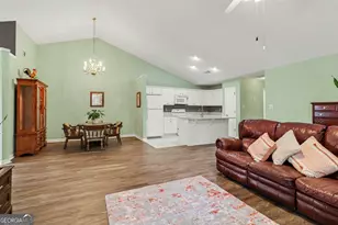 145 Courtyard Ln, Newnan, GA 30265 - Photo 7
