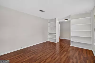 901 Queens Court, Hinesville, GA 31313 - Photo 7