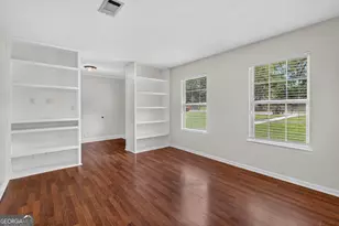 901 Queens Ct, Hinesville, GA 31313 - Photo 11