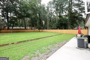 2218 Dodson Dr, East Point, GA 30344 - Photo 29