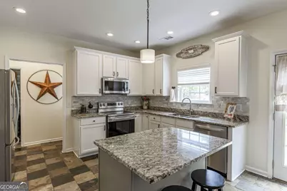 933 Cruce Lake Drive, Hoschton, GA 30548 - Photo 23