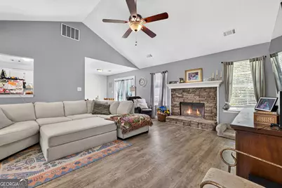 245 Cottonwood Court, Jackson, GA 30233 - Photo 5