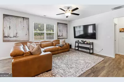 8293 Bluewater Drive, Fairburn, GA 30331 - Photo 7