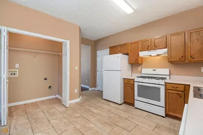 4313 Catalpa Court, Ellenwood, GA 30294 - Photo 9