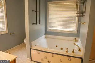 6960 N Glen Dr, Cumming, GA 30028 - Photo 17