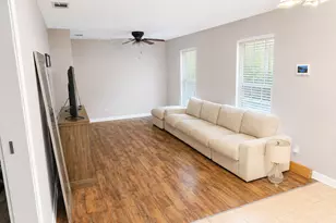 304 Floyd St, Hinesville, GA 31313 - Photo 3