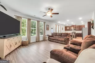 201 Cooper Dr, Mansfield, GA 30055 - Photo 5