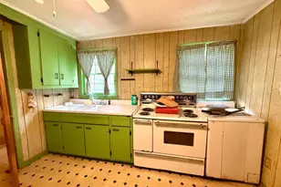 705 W 11th Ave, Cordele, GA 31015 - Photo 9