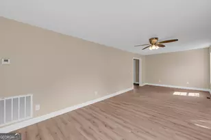 2409 Bowman Hwy, Dewy Rose, GA 30634 - Photo 13