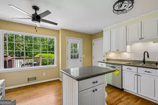 3939 Tall Pine Dr, Marietta, GA 30062 - Photo 19