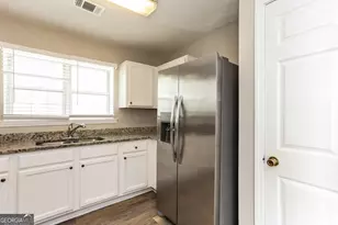 372 Jasmine Dr, Locust Grove, GA 30248 - Photo 9