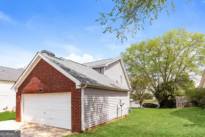 372 Jasmine Drive, Locust Grove, GA 30248 - Photo 3
