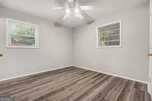 1315 Pineglen Dr, Riverdale, GA 30296 - Photo 9