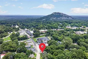1070 Forrest Ave, Stone Mountain, GA 30083 - Photo 23