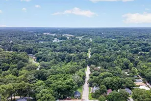 1070 Forrest Ave, Stone Mountain, GA 30083 - Photo 25