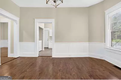 1070 Forrest Avenue, Stone Mountain, GA 30083 - Photo 17