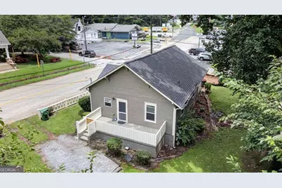 1070 Forrest Avenue, Stone Mountain, GA 30083 - Photo 5