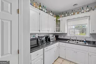 157/159 Drew Circle, Brunswick, GA 31525 - Photo 13