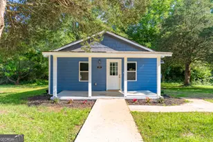 808 Davis St, Monroe, GA 30655 - Photo 1