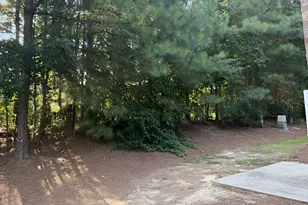 3902 Brockenhurst Dr, Buford, GA 30519 - Photo 3