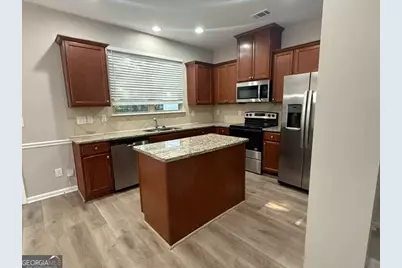 3902 Brockenhurst Drive, Buford, GA 30519 - Photo 11