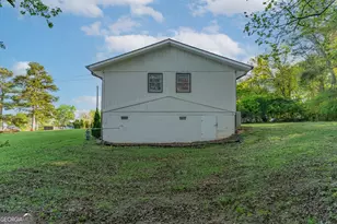 2290 Pinetree Ln NE, Conyers, GA 30012 - Photo 9