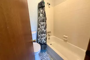 5185 Paisley Ct NW, Lilburn, GA 30047 - Photo 5