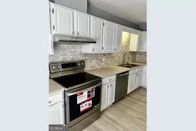 10 E Huntington Place  Drive Drive, Sandy Springs, GA 30350 - Photo 15