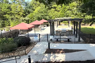 795 Hammond Dr, Atlanta, GA 30328 - Photo 3