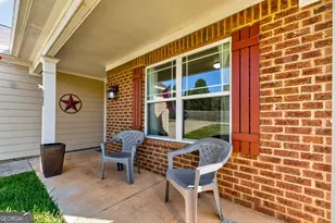 142 Sugar Creek Dr, Cornelia, GA 30531 - Photo 3