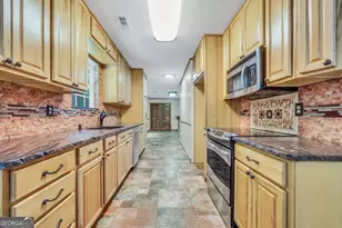 1203 Dried Creek Ct, McDonough, GA 30252 - Photo 11