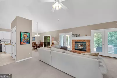131 Sunrise Drive, Lavonia, GA 30553 - Photo 9