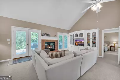131 Sunrise Drive, Lavonia, GA 30553 - Photo 11