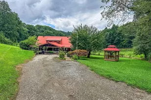 122 Crawford Cove Rd, Sylva, NC 28725 - Photo 9