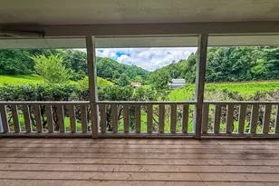 122 Crawford Cove Rd, Sylva, NC 28725 - Photo 19
