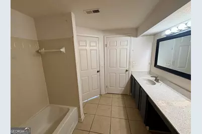 4265 Parkview Court, Stone Mountain, GA 30083 - Photo 13