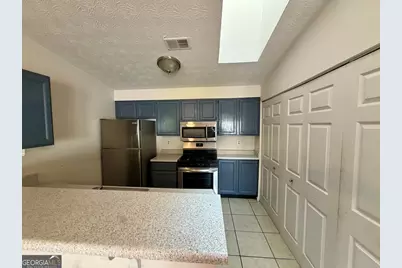 4265 Parkview Court, Stone Mountain, GA 30083 - Photo 7