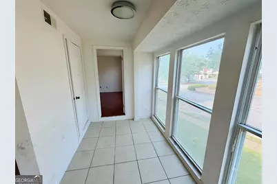 4265 Parkview Court, Stone Mountain, GA 30083 - Photo 11