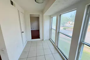 4265 Parkview Ct, Stone Mountain, GA 30083 - Photo 11