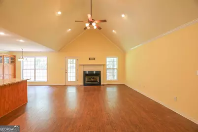 302 W Lakeview Drive NE, Milledgeville, GA 31061 - Photo 3