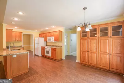 302 W Lakeview Drive NE, Milledgeville, GA 31061 - Photo 7