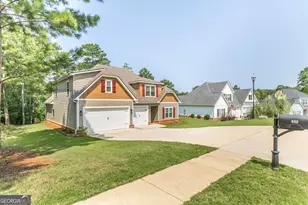 266 Lakeview Dr, Macon, GA 31211 - Photo 5