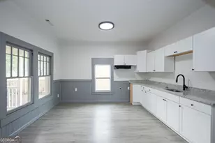 124 E Chappell St, Griffin, GA 30223 - Photo 7