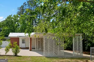 1011 Cherokee Cir, Waycross, GA 31501 - Photo 29