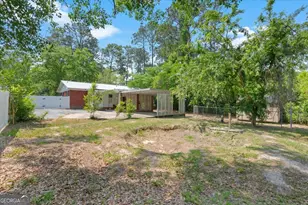 1011 Cherokee Cir, Waycross, GA 31501 - Photo 31