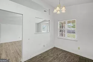 2011 Ossabaw Dr, Hinesville, GA 31313 - Photo 7