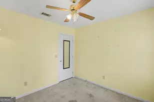 2011 Ossabaw Dr, Hinesville, GA 31313 - Photo 17