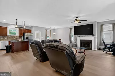 402 Creekside Drive, Lagrange, GA 30240 - Photo 11