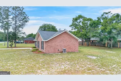 106 Nelson Street, Reidsville, GA 30453 - Photo 3