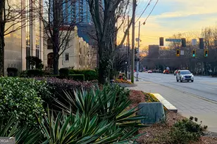 21 Delmont Dr, Atlanta, GA 30305 - Photo 15